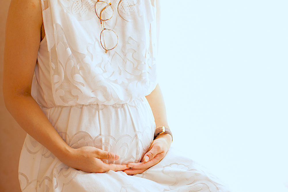 妊娠中のマタニティ水着の新作！妊婦さんにオススメしたい5選をチェック！ | トモママ - トモママ