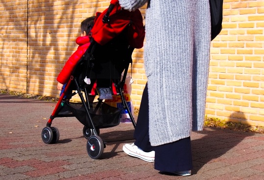 ベビーカー用フックのオススメ5選 荷物を掛けられて便利 トモママ トモママ