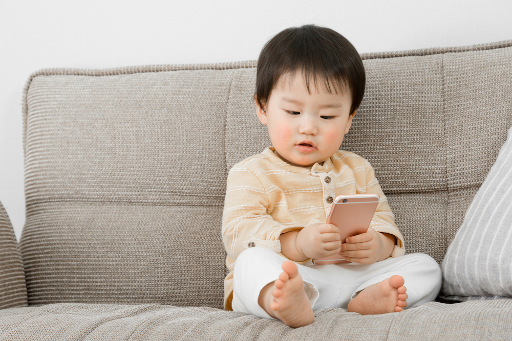 うちの赤ちゃん 子どもはスマホが大好き 携帯電話おもちゃ人気5選 トモママ トモママ