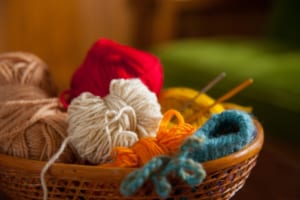 子ども用マフラーほか かわいい編み物がいっぱい 冬にあたたか毛糸の手編みグッズ トモママ