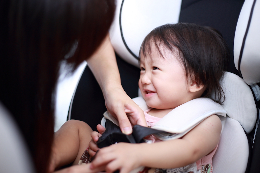 子供連れの長時間移動の過ごし方 飛行機や新幹線 車移動対策とグッズ トモママ トモママ