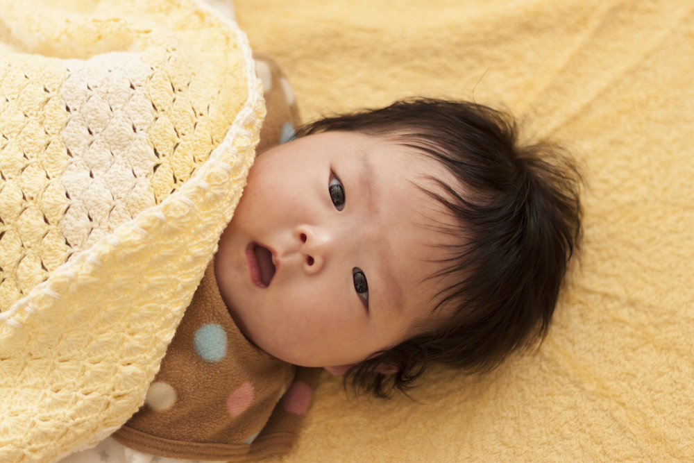 ベビーベストが赤ちゃん用品の編み物で人気 簡単に編める先輩ママのお手本 トモママ トモママ