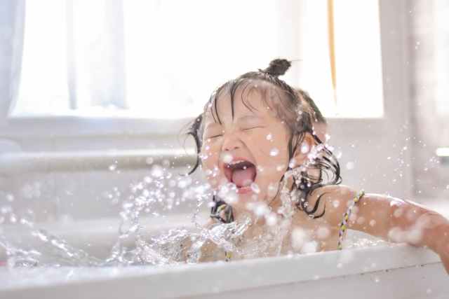 赤ちゃん 子ども向けお風呂マットおすすめ6選 洗い場に敷くタイプやすべり止め付きも トモママ トモママ